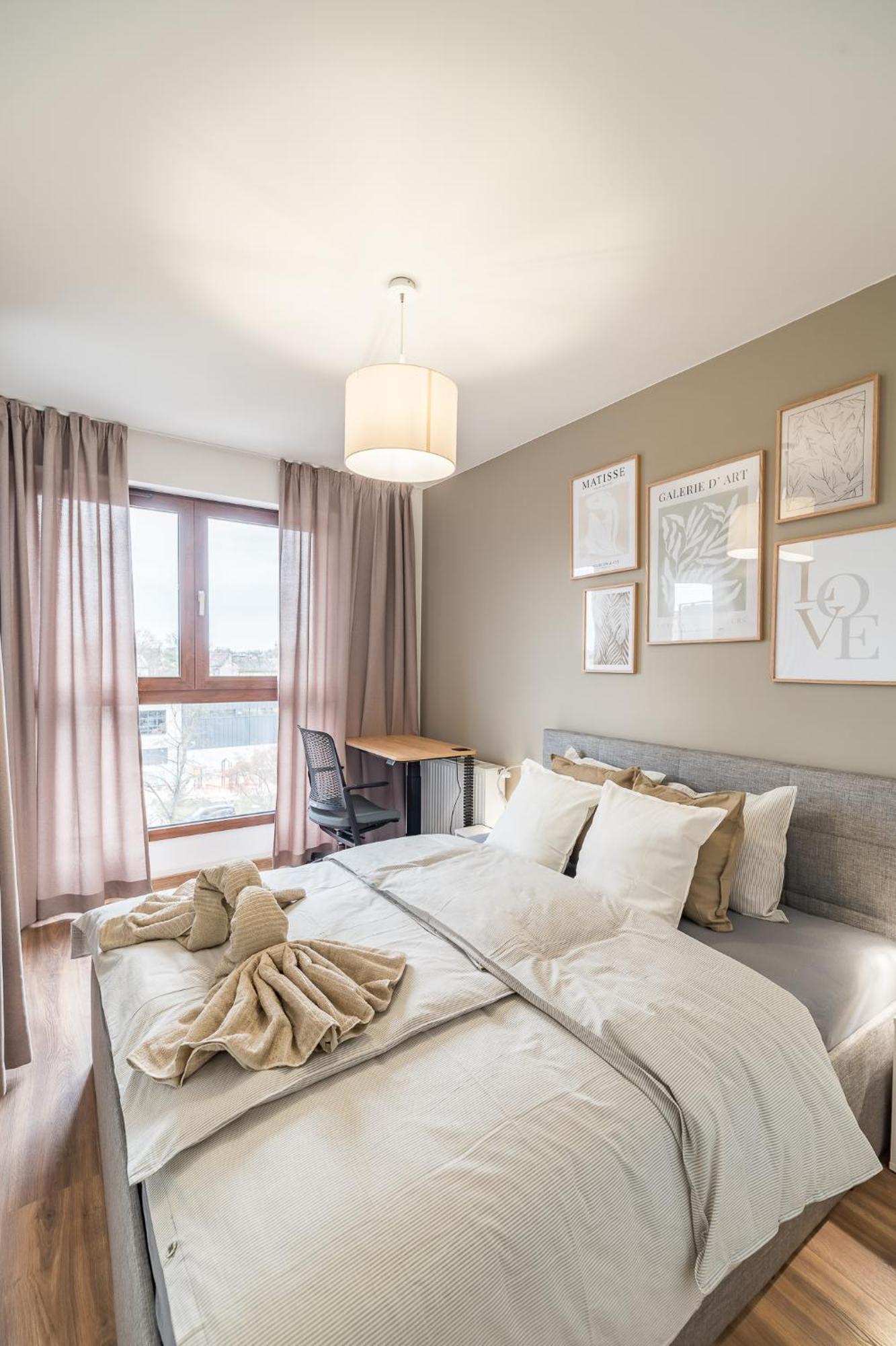 Apartment Business - City View With Balcony & Parking By Rentujemy