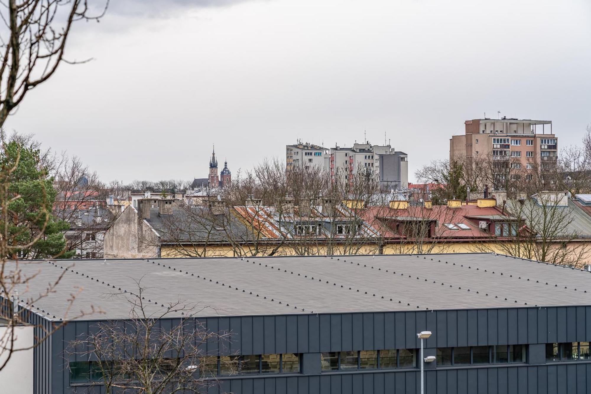 Apartment Business - City View With Balcony & Parking By Rentujemy